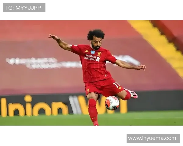 新利物浦凭借主场之势，成功击败曼联，继续保持英超领先优势