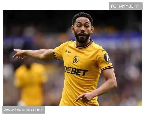 曼联宣布签下新前锋，刷新俱乐部转会费纪录